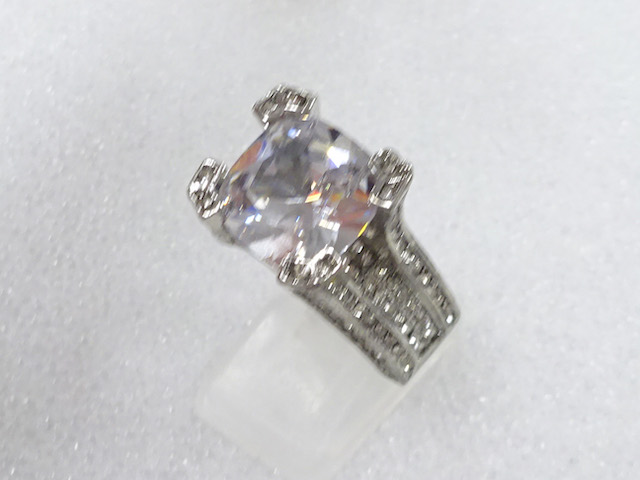 Japanese Kimono / Antique Accessories Metal